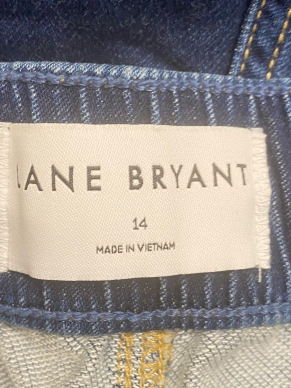 Lane Bryant High Rise Pull On Drawstring Denim Jean Shorts Size 14 - Picture 13 of 16